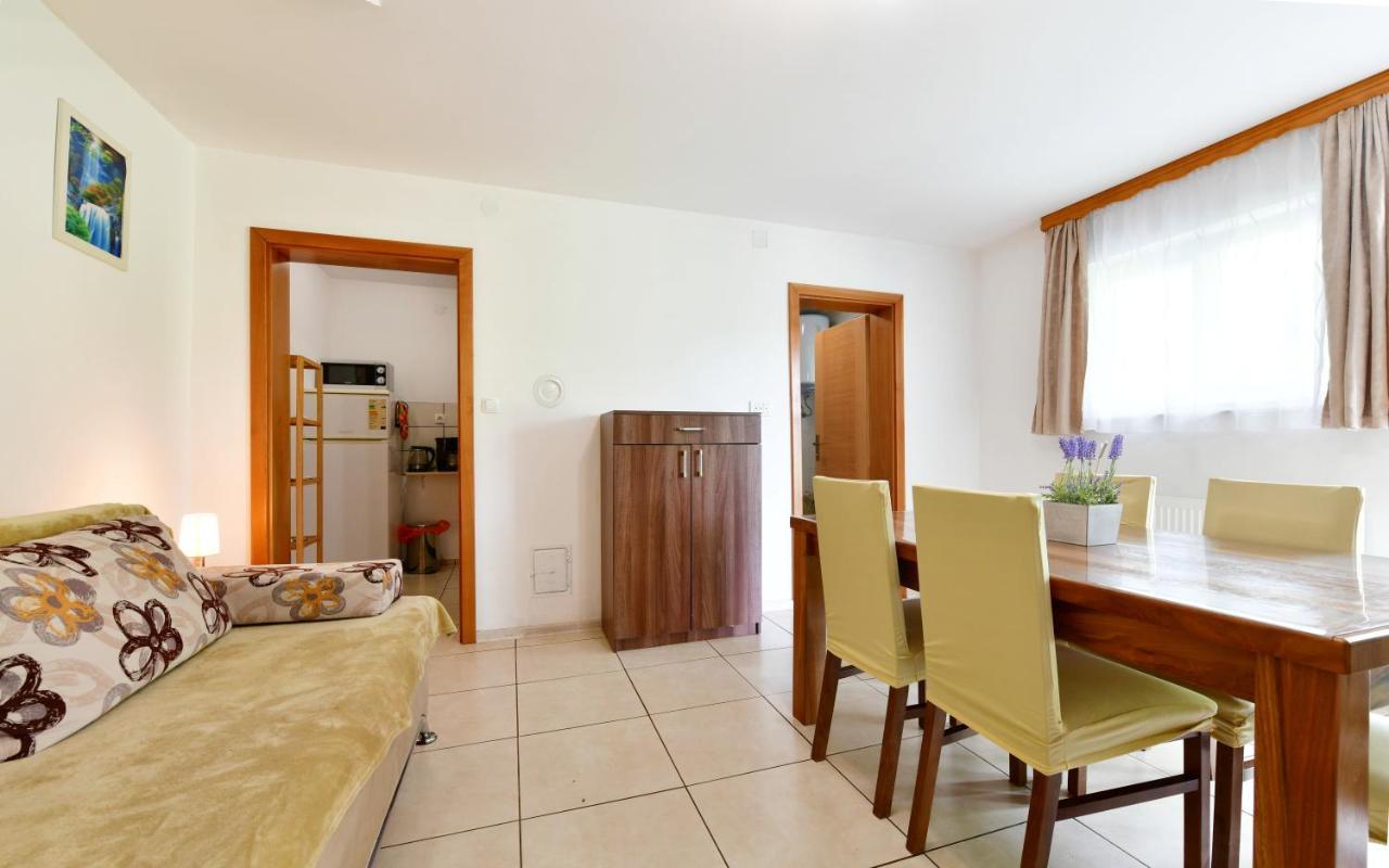 Apartman Leona Rakovica Exteriör bild